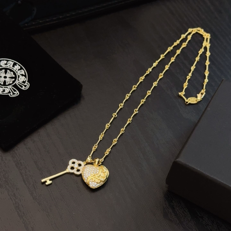 Ch*0me He**ts necklaces